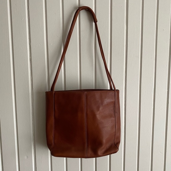 HOBO Handbags - Vintage Hobo International leather purse